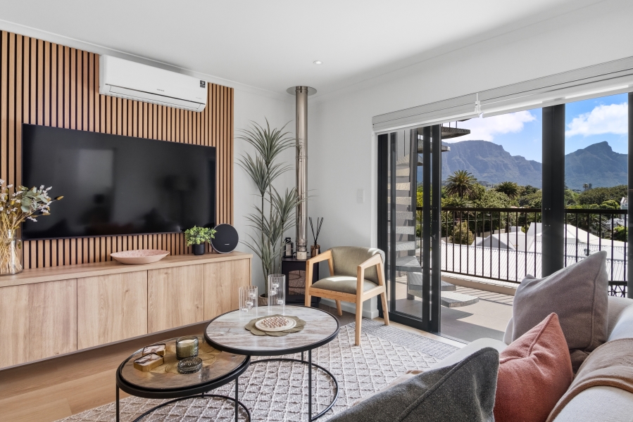 2 Bedroom Property for Sale in Wynberg Upper Western Cape